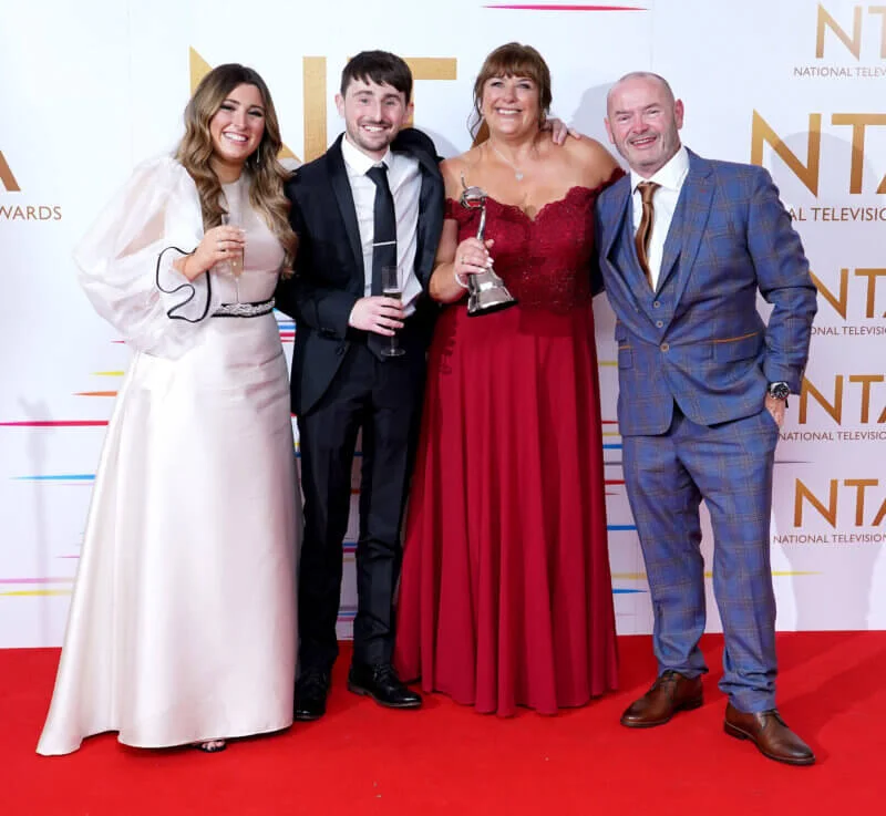 Pete & Sophie Win Big with Gogglebox