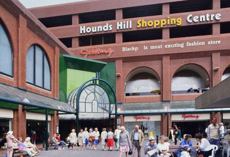The Opening of Houndshill Shopping Centre