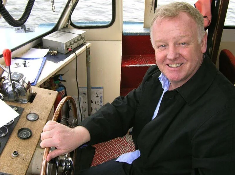 Les Dennis Joins Dustin Gee at the North Pier