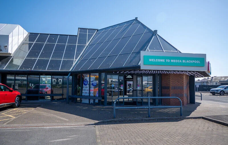Mecca Bingo Opens on Talbot Road