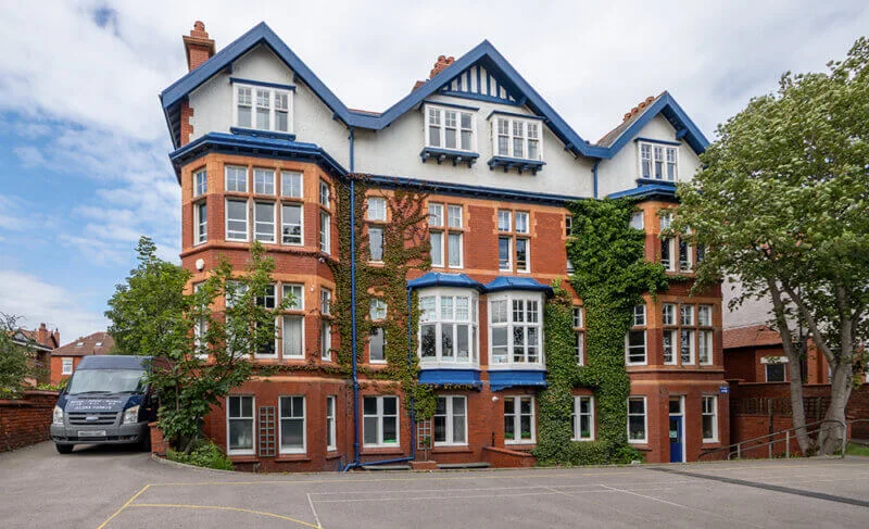 St Annes College Moves to Current Location